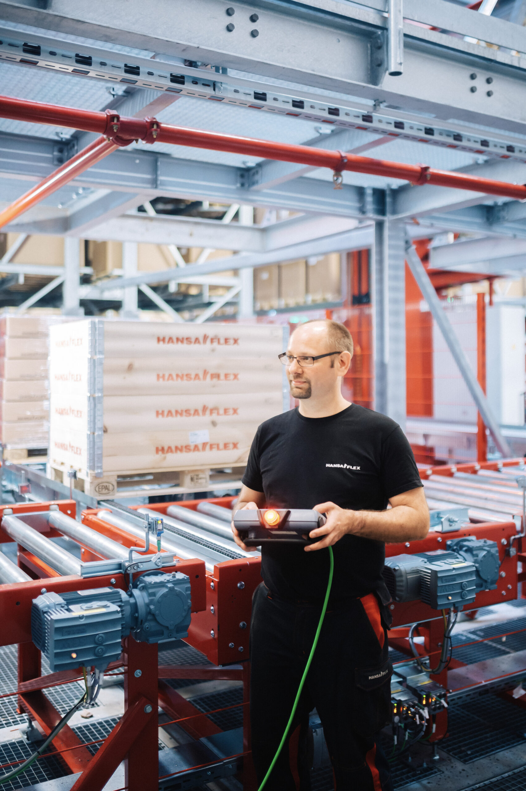 21-2022_04_JG_ Lagerlogistik_149-6271